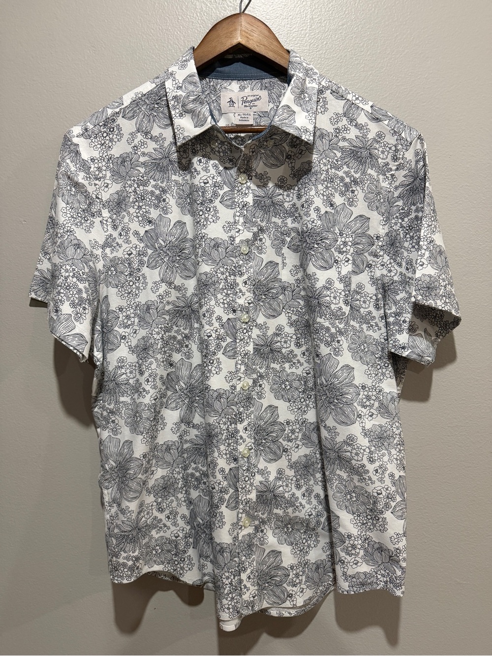 Original Penguin by Munsingwear White & Gray Floral Short-Sleeve Shirt size XL